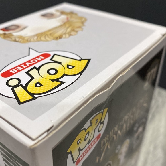 Funko Pop! Movies | Pride and Prejudice Zombies #271: Mrs. Featherstone - Figure - Picture 9 of 14